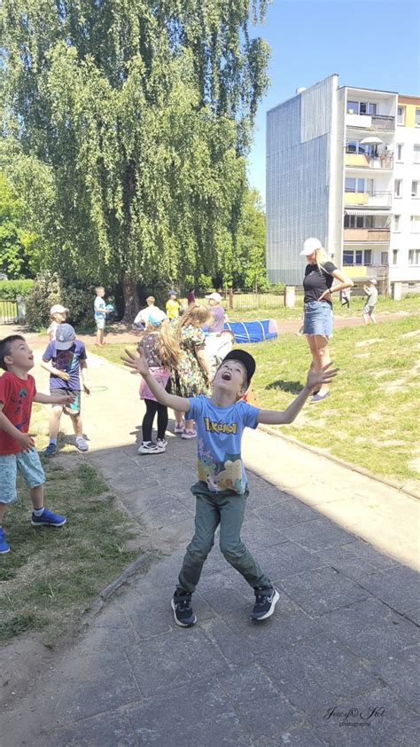 Kolorowo wesoło i sportowo Dzień Dziecka w świetlicy szkolnej