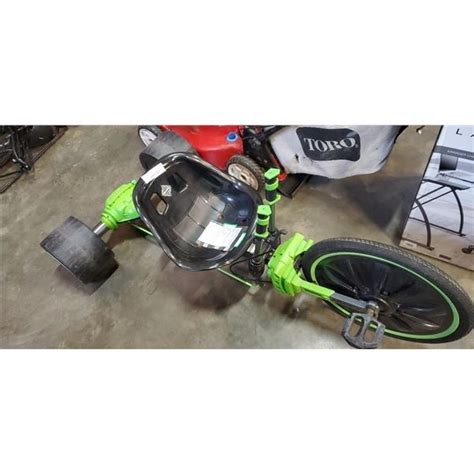 HUFFY GREEN MACHINE 20" DRIFT TRIKE