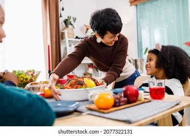 African American Family Merry Christmas Happy Stock Photo 2077322131 ...