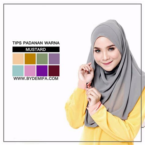 Baju Kurung Warna Kuning Diraja Wedding Stock Photo And Image