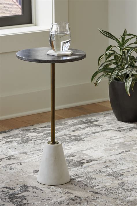 Kelly Clarkson Home Table De Bout Haute 23 25 Po Fortissimo Et Avis