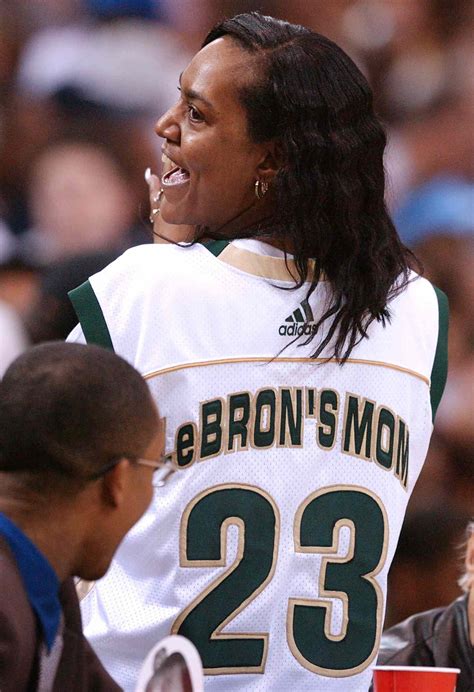 Who Is Lebron James Mom All About Gloria James