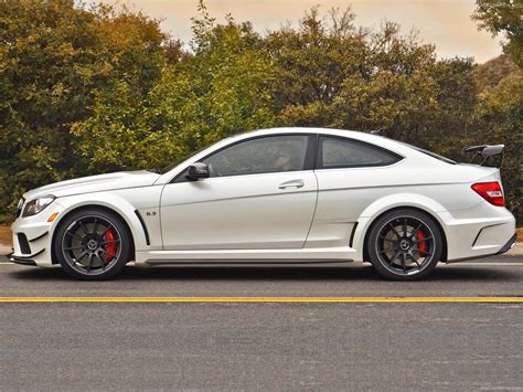 Mercedes Benz C63 Amg Coupe Black Series Cars 2012 Wallpapers Hd Desktop And Mobile