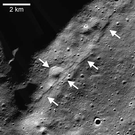 The moon is shrinking (very slowly) | Popular Science