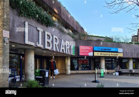 A public library in London Stock Photo - Alamy