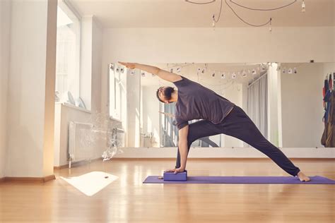 Le Yoga Pour Renforcer Sa Souplesse Comment Proc Der