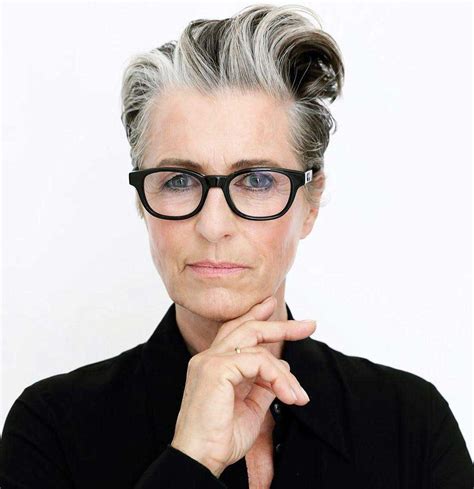 Hairstyles For Women Over 50 With Glasses Banton Frameworks