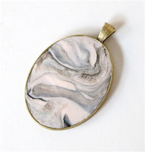 Easy Marbled Clay Pendant Necklace