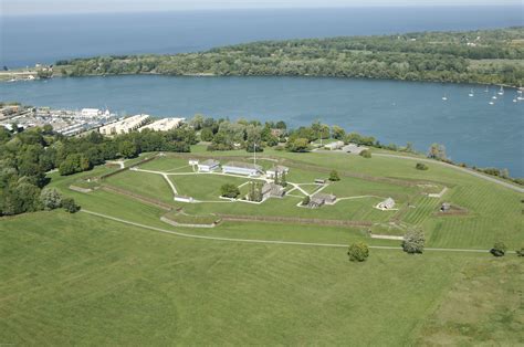 Fort George Landmark in Niagara-on-the-Lake, ON, Canada - landmark ...