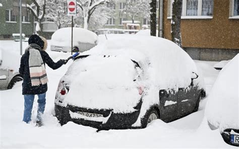 Dva sunčana dana pa promjena vremena Kiša pljuskovi jak vjetar i