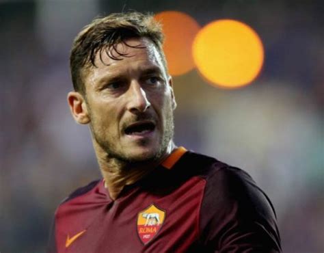 Francesco Totti Height, Weight, Age, Spouse, Family, Facts, Biography