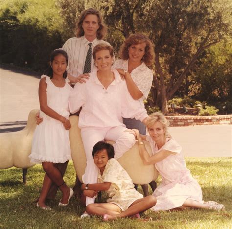 When Mom Is Mary Poppins: Julie Andrews Writes Memoir With Her Daughter ...