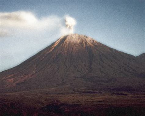 Tujuh Gunung Tinggi Di Indonesia Yang Wajib Ditaklukan Oleh Para