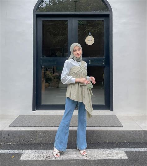 Ootd Hijab Celana Jeans Cocok Untuk Lebaran Hari Kedua