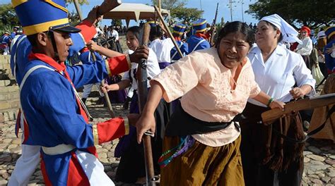 Hero Nas De La Coronilla O El D A De La Madre