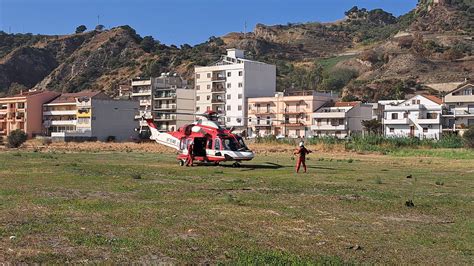 Dramma A Messina Uomo Cade In Un Dirupo Sulle Colline Di Molino E