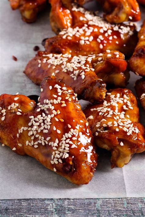 Honey Sriracha Chicken Wings Easy Recipe Insanely Good