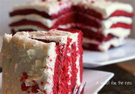 Red Velvet Cake With White Chocolate Frosting