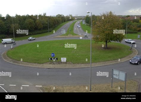 Roundabout Milton Keynes Buckinghamshire Looking Back Toward The City