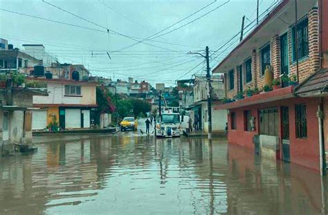 Lluvia deja encharcamientos y derrumbe en Zongolica Cuitláhuac e