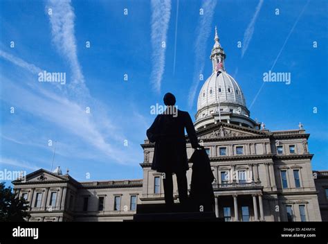 Michigan State Capitol Building Hi Res Stock Photography And Images Alamy