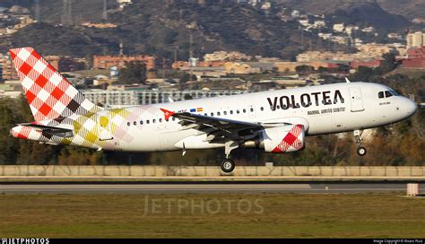 EC MTC Airbus A319 111 Volotea Álvaro Ruiz JetPhotos