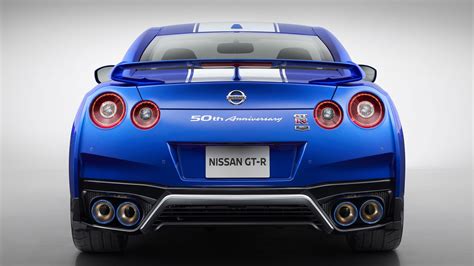 Bayside Blue Is Back For The Th Anniversary Nissan Gt R Top Gear