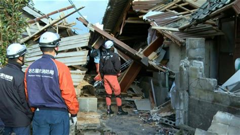 Un potente terremoto en Japón deja decenas de muertos y enormes daños