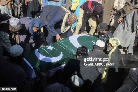 Pakistan Funeral Photos And Premium High Res Pictures Getty Images