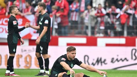 Wadenprobleme Werder Torj Ger F Llkrug Fehlt Gegen Freiburg