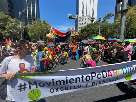 El Sol Y Los Arcoíris Brillan En La Marcha Del Orgullo Lgbt 2023 En Cdmx