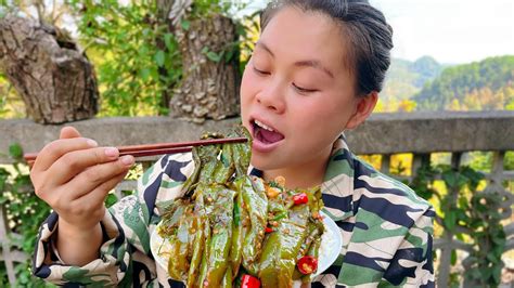 Eat Delicious Chili Today歐妹吃辣太厲害，幹完活3斤辣椒做下飯菜，配著小米椒辣得滿頭汗 Youtube