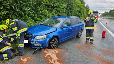 A 2 Arnwiesen Bei Starkregen Pkw Kam Ins Schleudern Lenkerin Verletzt