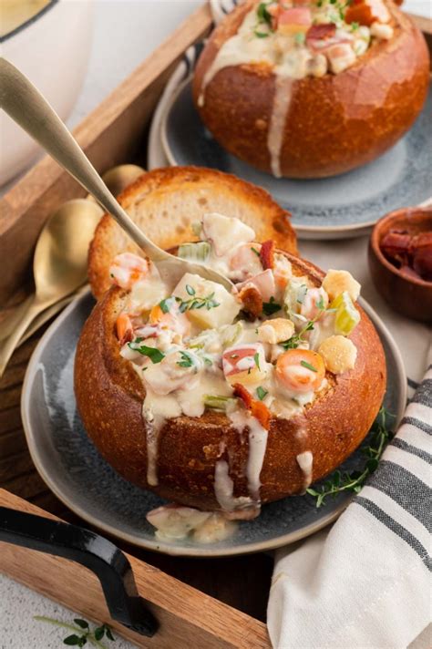 Creamy Clam Chowder In A Bread Bowl Yellowblissroad