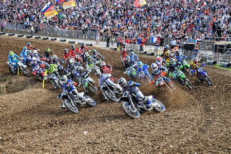 En Images Le Championnat Du Monde De Motocross Saint Jean D