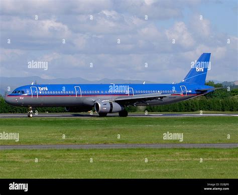 Airbus a321 cockpit hi-res stock photography and images - Alamy