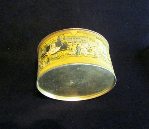 Vintage Victorian Tin Dobbs Fifth Avenue Hats Storage Powder Tin