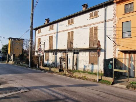 Vendita Rustico In Via Camillo Benso Di Cavour Robecco D Oglio Da