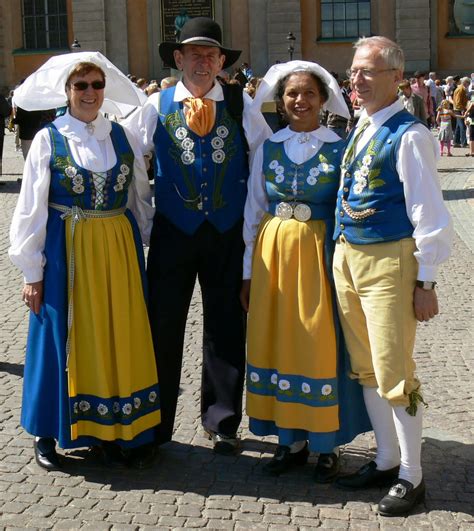 FolkCostume&Embroidery: Overview of the Folk Costumes of Europe