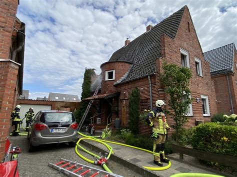 Brennender Heizungsraum Sorgt F R Gro Einsatz Der Feuerwehr