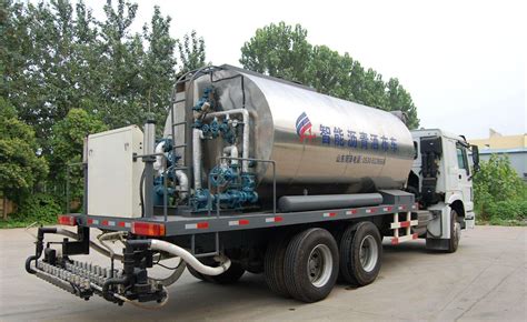 Forland X Asphalt Road Distributor Bitumen Spreader Spray Truck