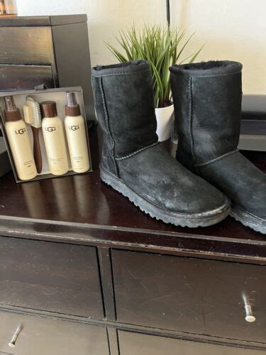 Ugg classic black boots - Gem