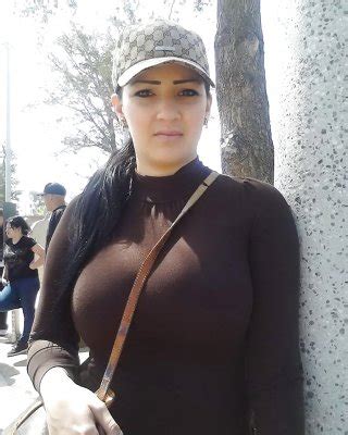 Sexy Curvy Brunette Amateur Posing Big Tits Porn Pictures XXX Photos Sex Images 1162909