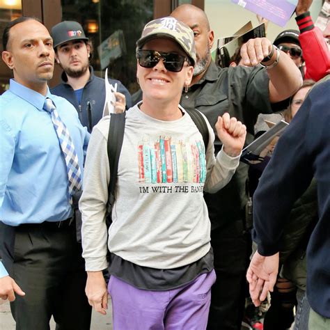 PINK Leaves for Her Concert at Madison Square Garden in New York 11/05 ...