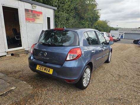 Renault Clio DYNAMIQUE TOMTOM VVT MMRM Cars Ltd