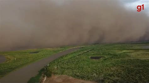 Tempestade De Areia Engole Santu Rio De Biodiversidade No Pantanal De