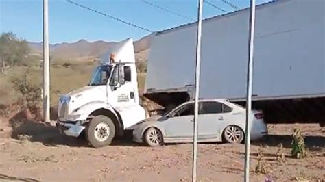 VIDEO Conductor de tráiler frustra asalto en la Cuesta de Ocotlán tras