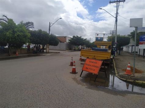 Obra De Engenharia De Tr Nsito Iniciada Em Ribeira Do Pombal Ba