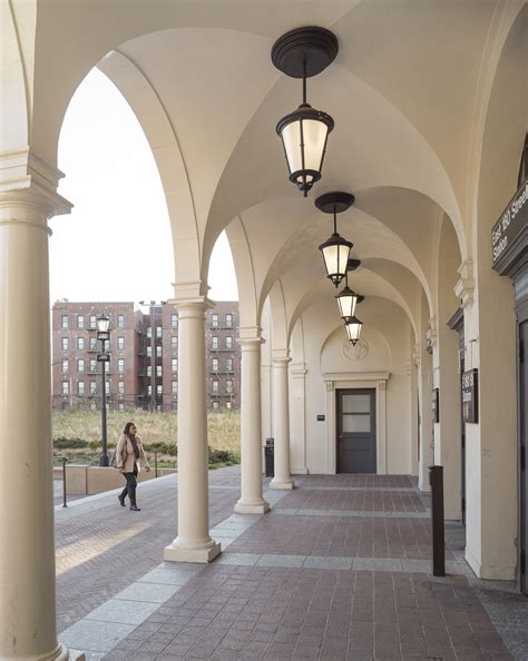 MTA Bus Stop Information: East 180th Street and Southern Boulevard 28