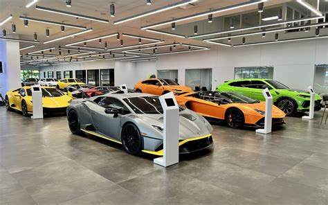 The world's largest Lamborghini dealership is in Montreal | Otogo